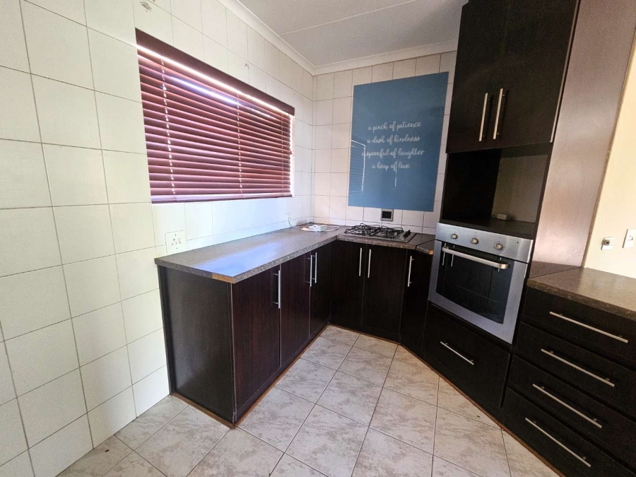 3 Bedroom Property for Sale in Pentagon Park Free State